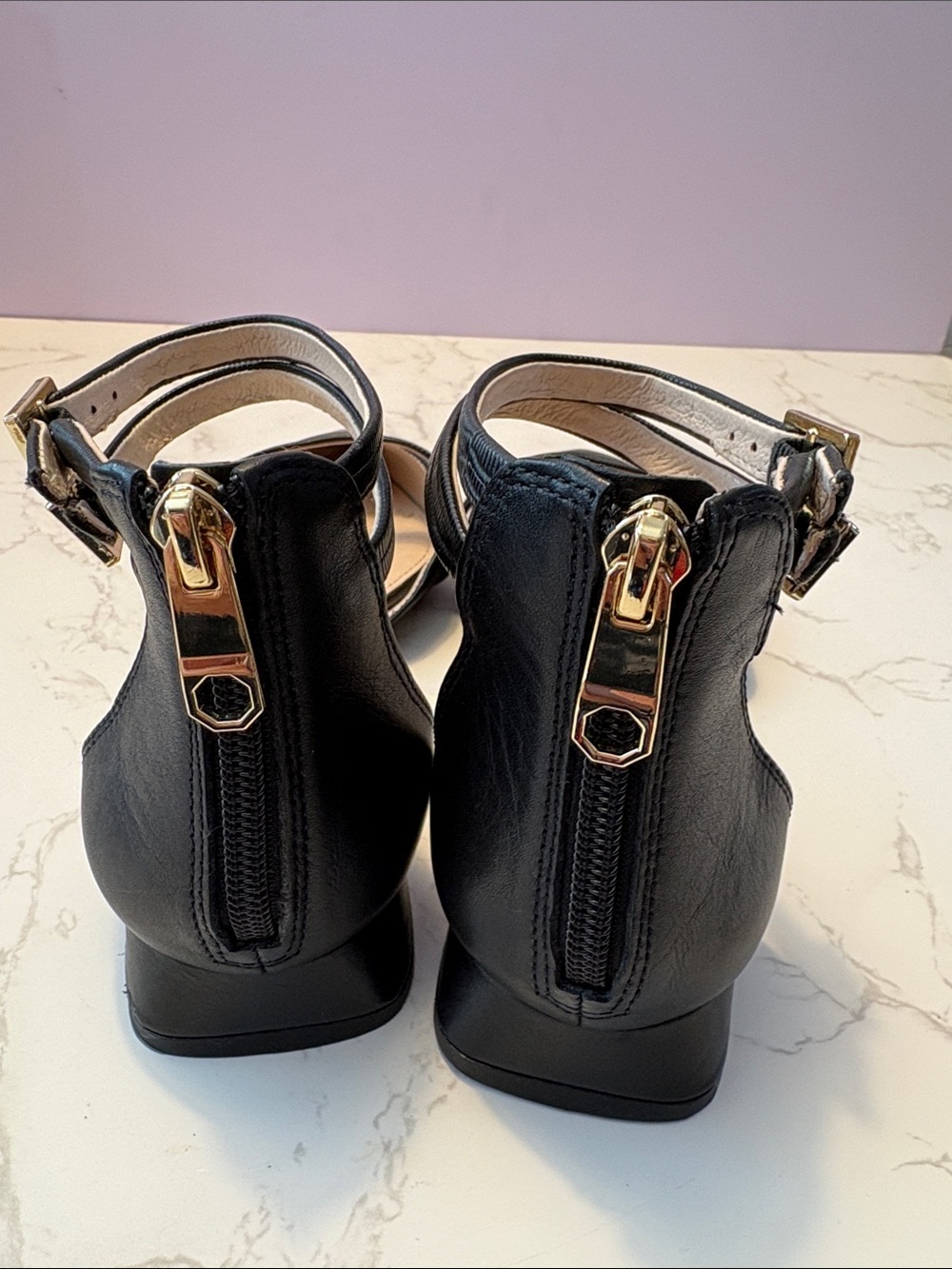 Louise Et Cie women’s black Pointed leather Ankle-Strap Flats like new size 8.5 - Picture 4 of 10